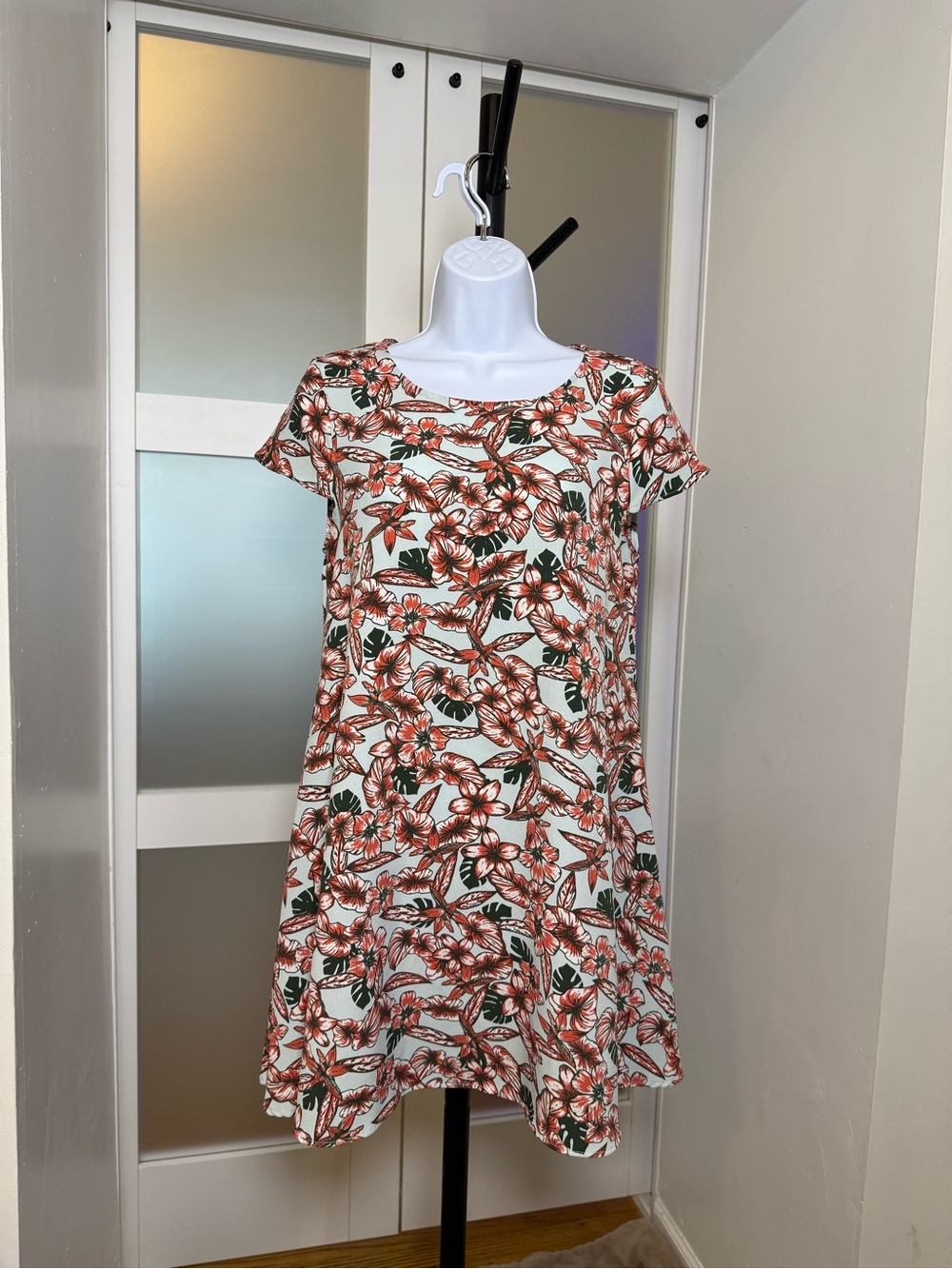 Pull&Bear Coral Floral Swing Dress, size Medium.
